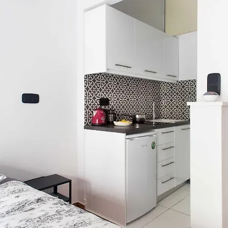 Newly Renovated Downtown Athens! Apartment Athens