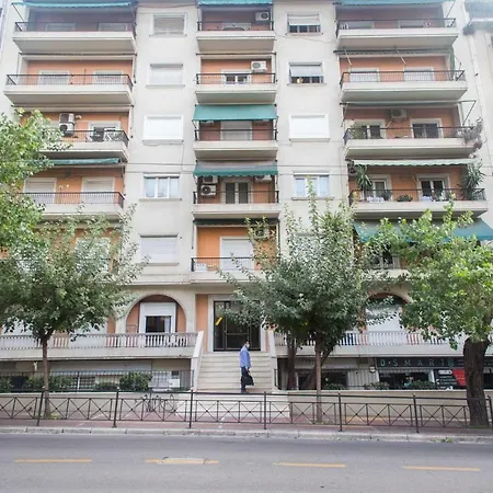 Newly Renovated Downtown Athens! Apartment Athens